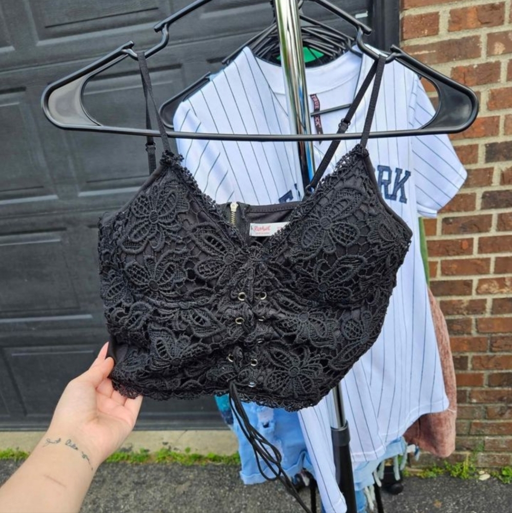 Black lace corset style zip up crop top